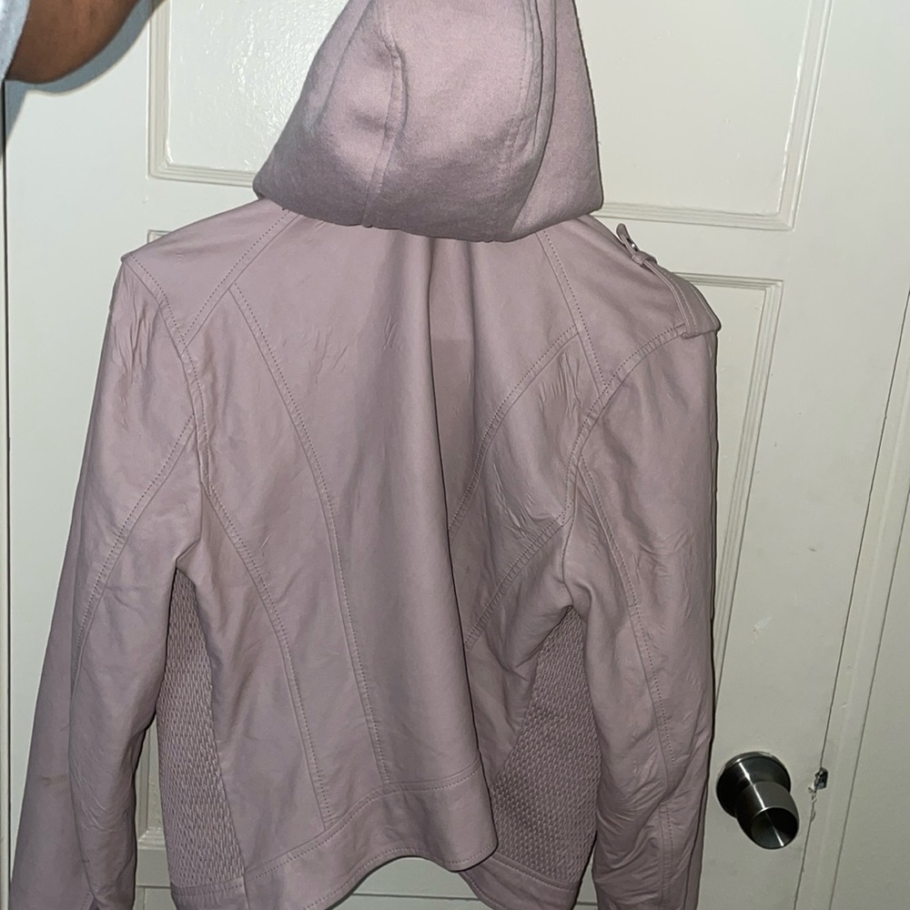 Leather Jacket - Picture 7 of 9
